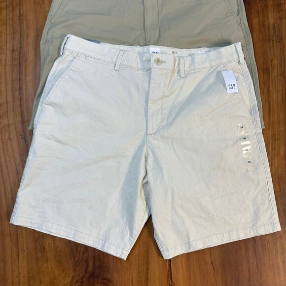 NEW Levi's Gap Men's Shorts LOT of 2 36 Golf Chino Cotton Flat front KK16 - Picture 2 of 11